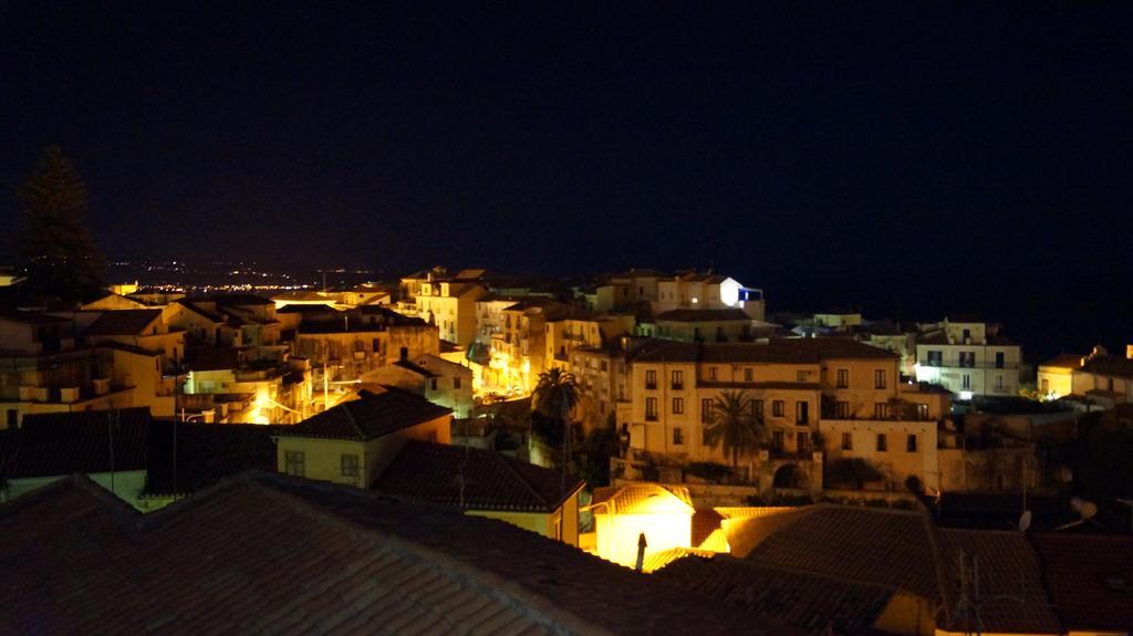 B&B Il Vicolo Di Pizzo Ngoại thất bức ảnh